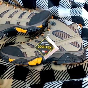 Brand new with tags and box MOAB Merrels